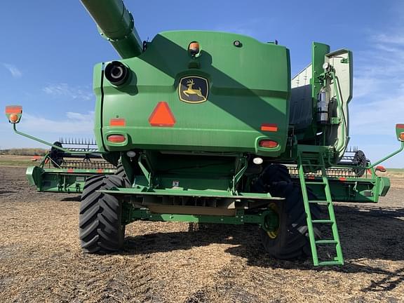 Image of John Deere S780 equipment image 2