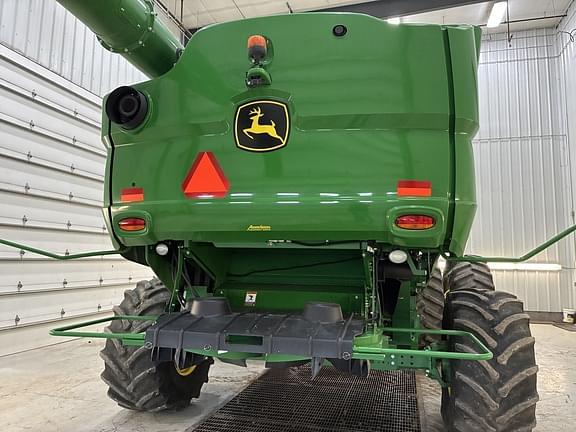 Image of John Deere S780 equipment image 3