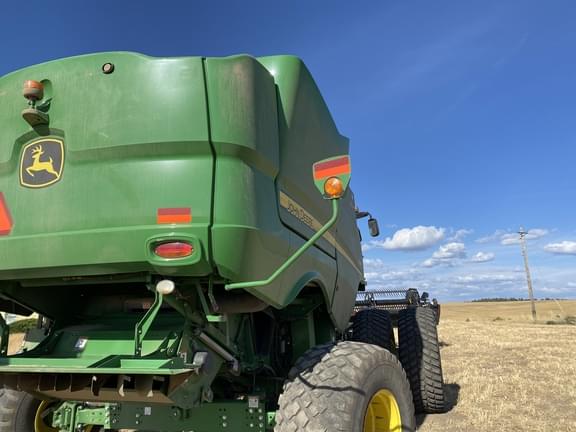 Image of John Deere S780 equipment image 2