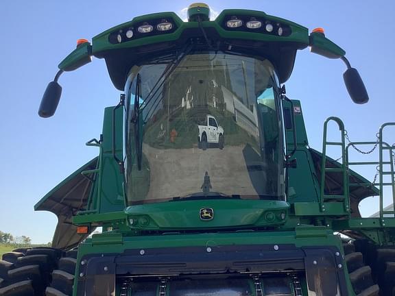 Image of John Deere S780 equipment image 4