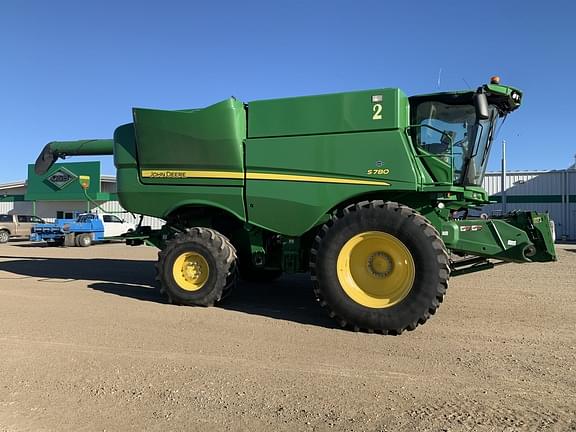 Image of John Deere S780 equipment image 4