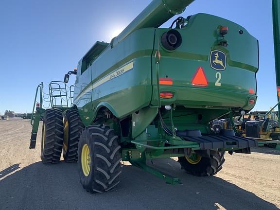 Image of John Deere S780 equipment image 2