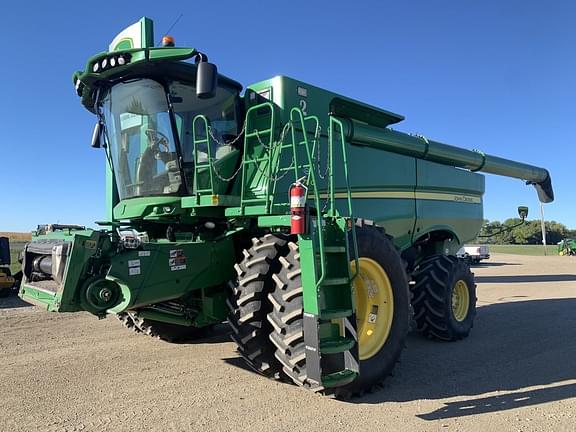 Image of John Deere S780 Primary image