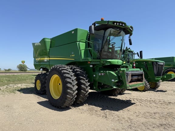 2019 John Deere S780 Equipment Image0