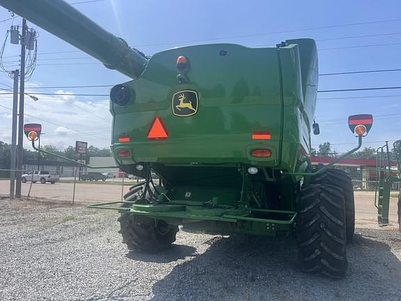 Image of John Deere S780 equipment image 2