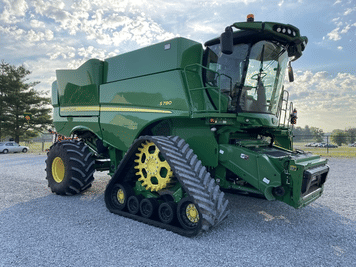 Main image John Deere S780