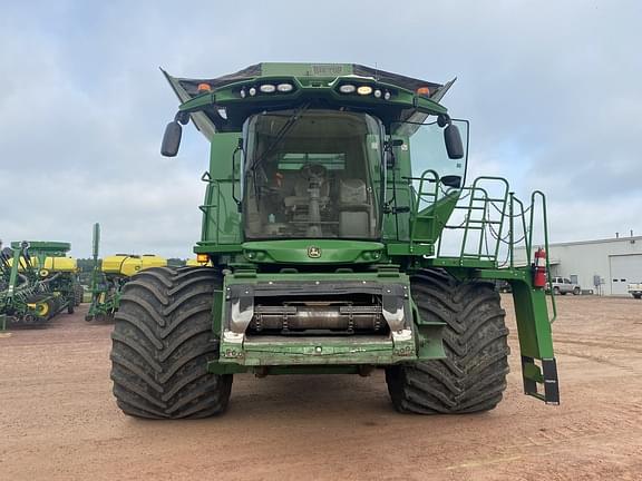 Image of John Deere S780 equipment image 1