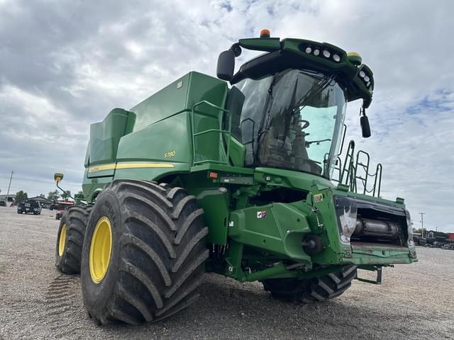 Image of John Deere S780 equipment image 3