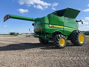 Main image John Deere S780 5