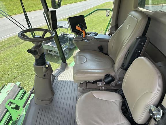 Image of John Deere S780 equipment image 4