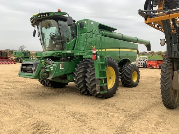Main image John Deere S780