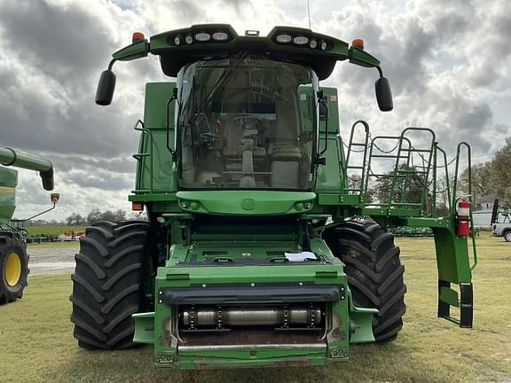 Image of John Deere S780 equipment image 1