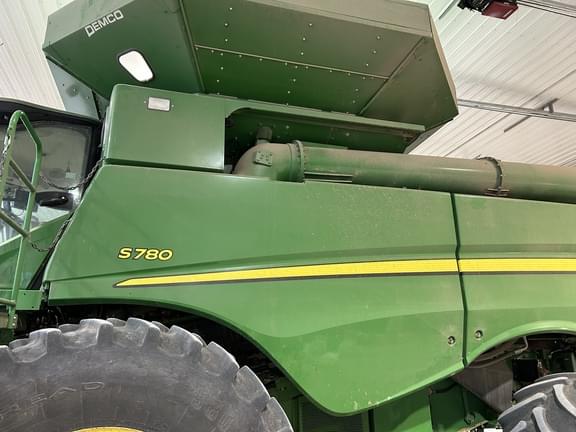 Image of John Deere S780 Primary image