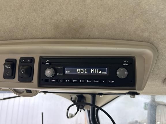 Image of John Deere S780 equipment image 2