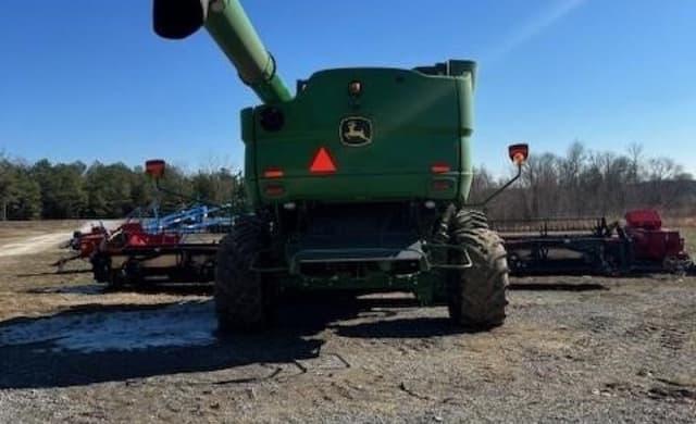 Image of John Deere S780 equipment image 3