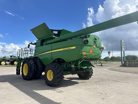 Image of John Deere S780 equipment image 4