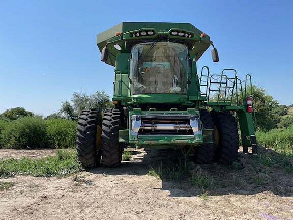 Image of John Deere S780 equipment image 1