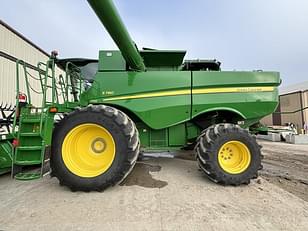 Main image John Deere S780 3