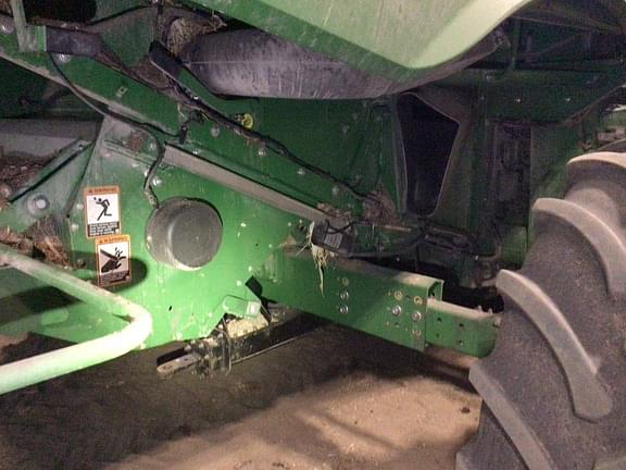 Image of John Deere S780 equipment image 4