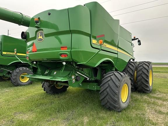 Image of John Deere S780 equipment image 3