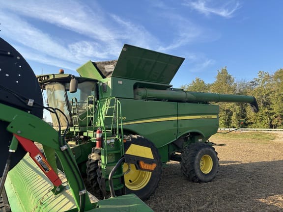 2019 John Deere S780 Equipment Image0