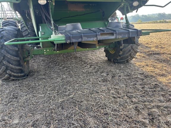 Image of John Deere S780 equipment image 4