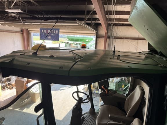 Image of John Deere S780 equipment image 4