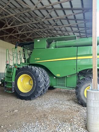 Image of John Deere S780 equipment image 2