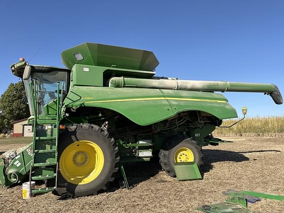 Image of John Deere S780 Primary image