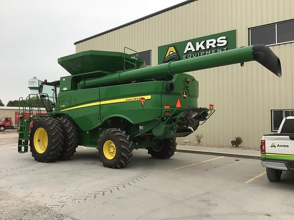 Image of John Deere S780 equipment image 2