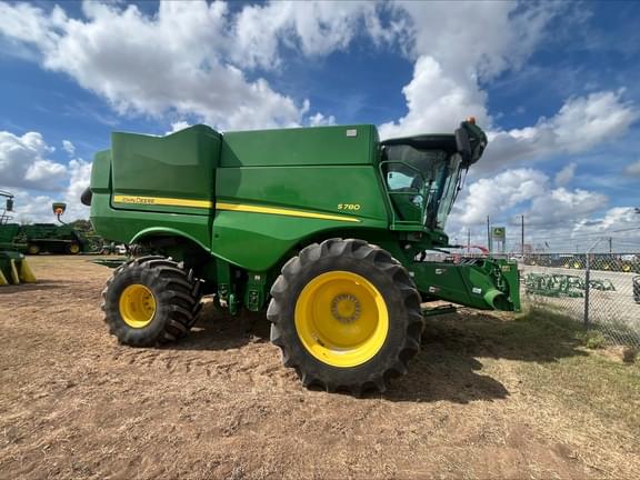 Image of John Deere S780 equipment image 1