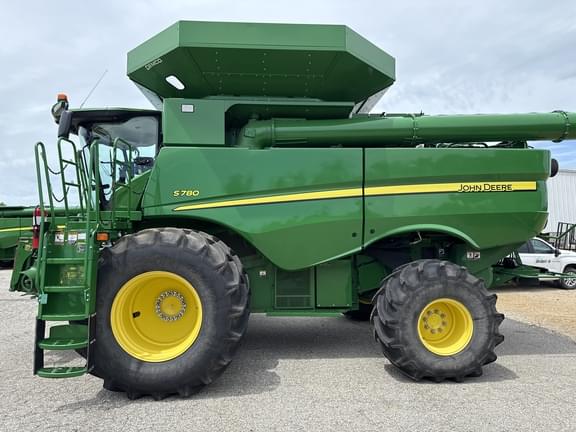 Image of John Deere S780 equipment image 3