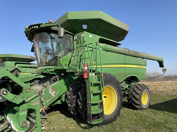 Image of John Deere S780 Primary image