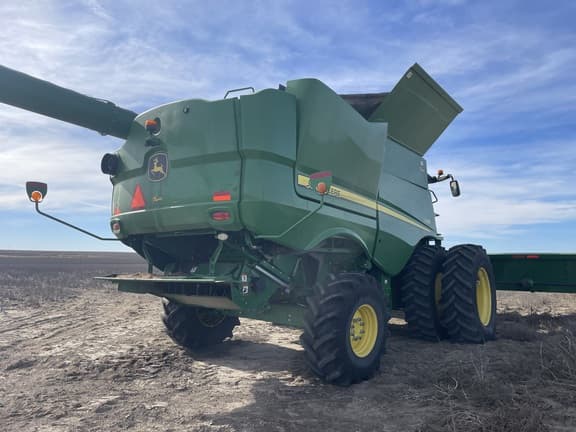 Image of John Deere S780 equipment image 2