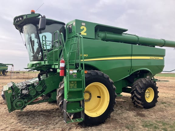 2019 John Deere S780 Equipment Image0