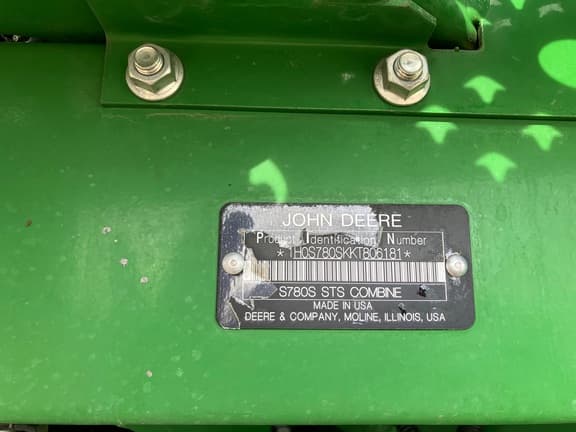 Image of John Deere S780 equipment image 2