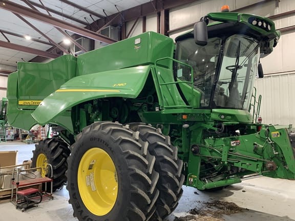 Main image John Deere S780