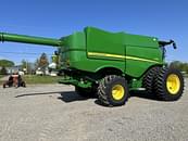 Thumbnail image John Deere S780 1