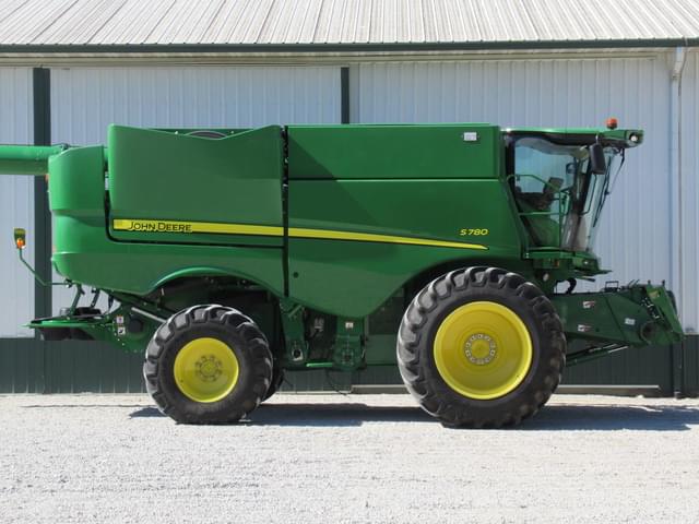 Image of John Deere S780 equipment image 3