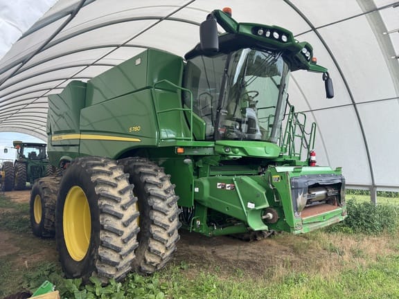 2019 John Deere S780 Equipment Image0