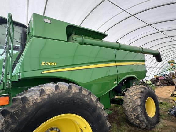 Image of John Deere S780 equipment image 3