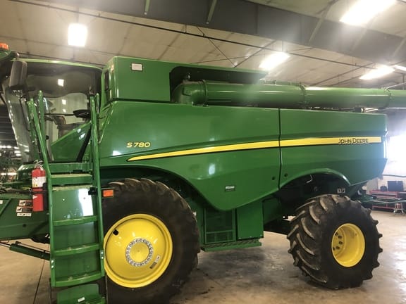 Main image John Deere S780