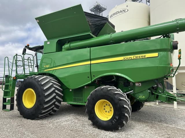 Image of John Deere S780 equipment image 4