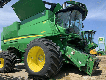 Main image John Deere S780