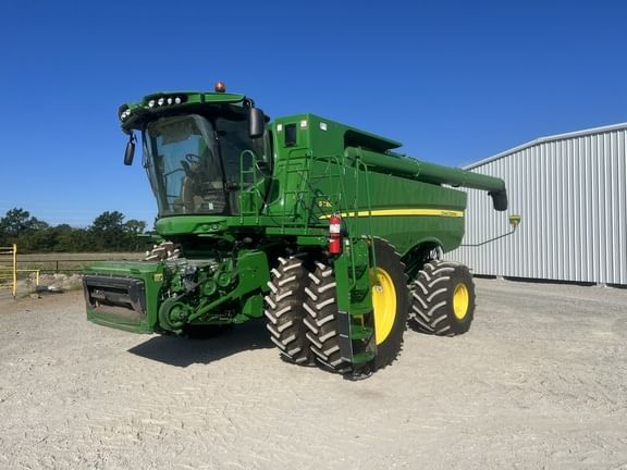 Main image John Deere S780