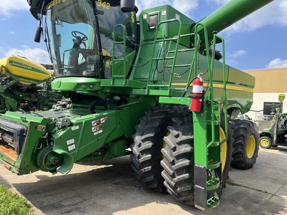 2019 John Deere S780 Equipment Image0