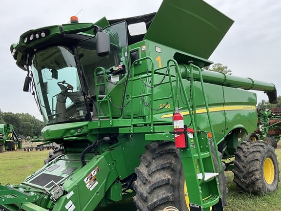 SOLD - 2019 John Deere S780 Stock No. 152789 Combines with 1,986 Hrs ...
