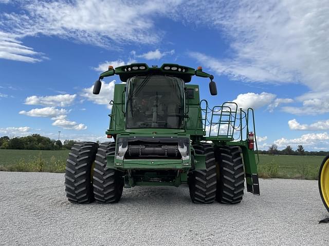 Image of John Deere S780 equipment image 2