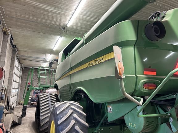 Image of John Deere S780 equipment image 3
