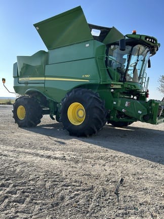 2019 John Deere S780 Equipment Image0